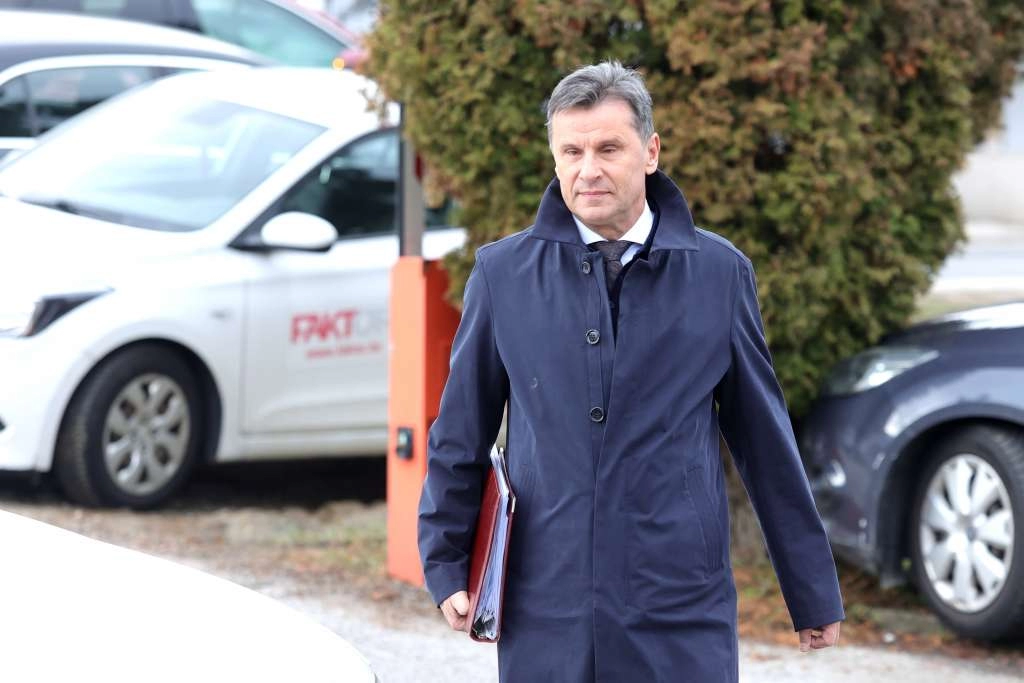Direktor KPZ-a Vojkovići: Novalić je za primjer, ni u najluđim snovima ne može doći do interneta